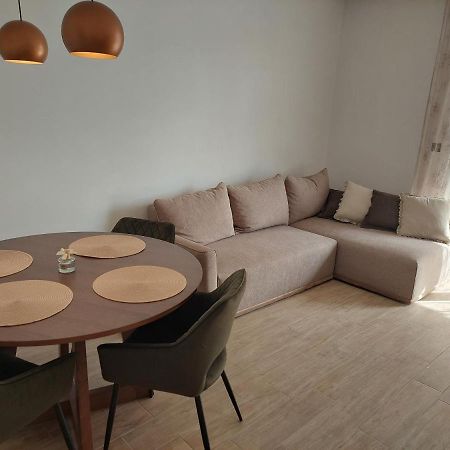 Apartmani Diana Biograd Na Moru Exteriör bild