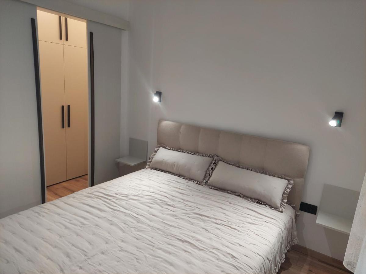 Apartmani Diana Biograd Na Moru Exteriör bild