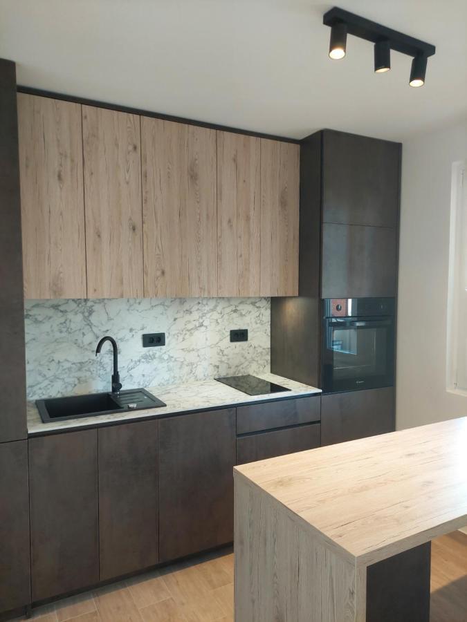 Apartmani Diana Biograd Na Moru Exteriör bild