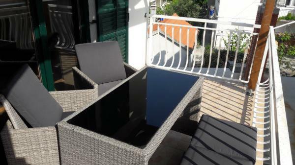Apartmani Diana Biograd Na Moru Exteriör bild