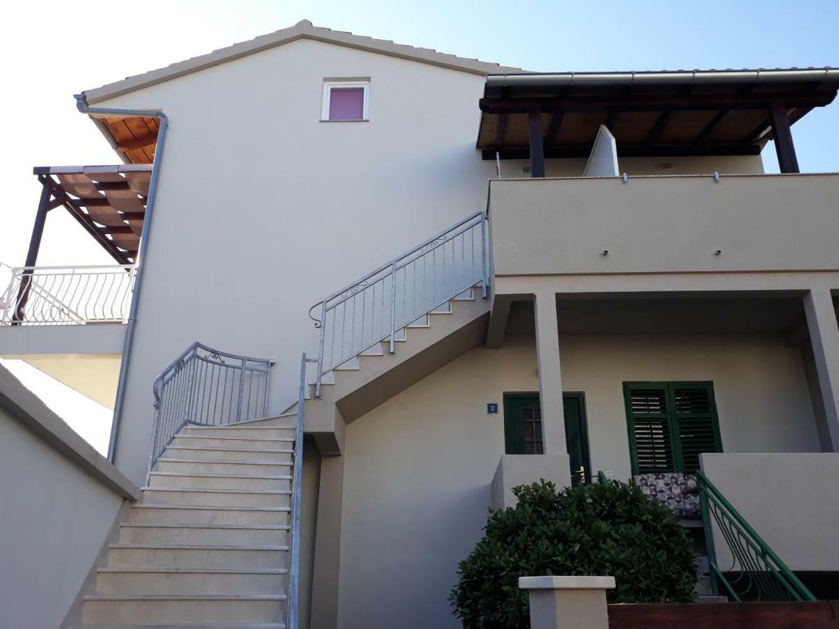 Apartmani Diana Biograd Na Moru Exteriör bild