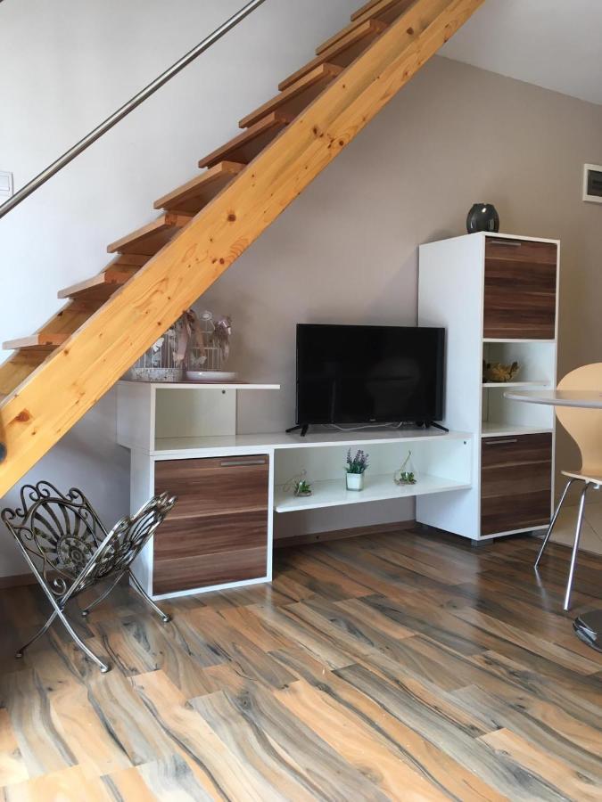 Apartmani Diana Biograd Na Moru Exteriör bild